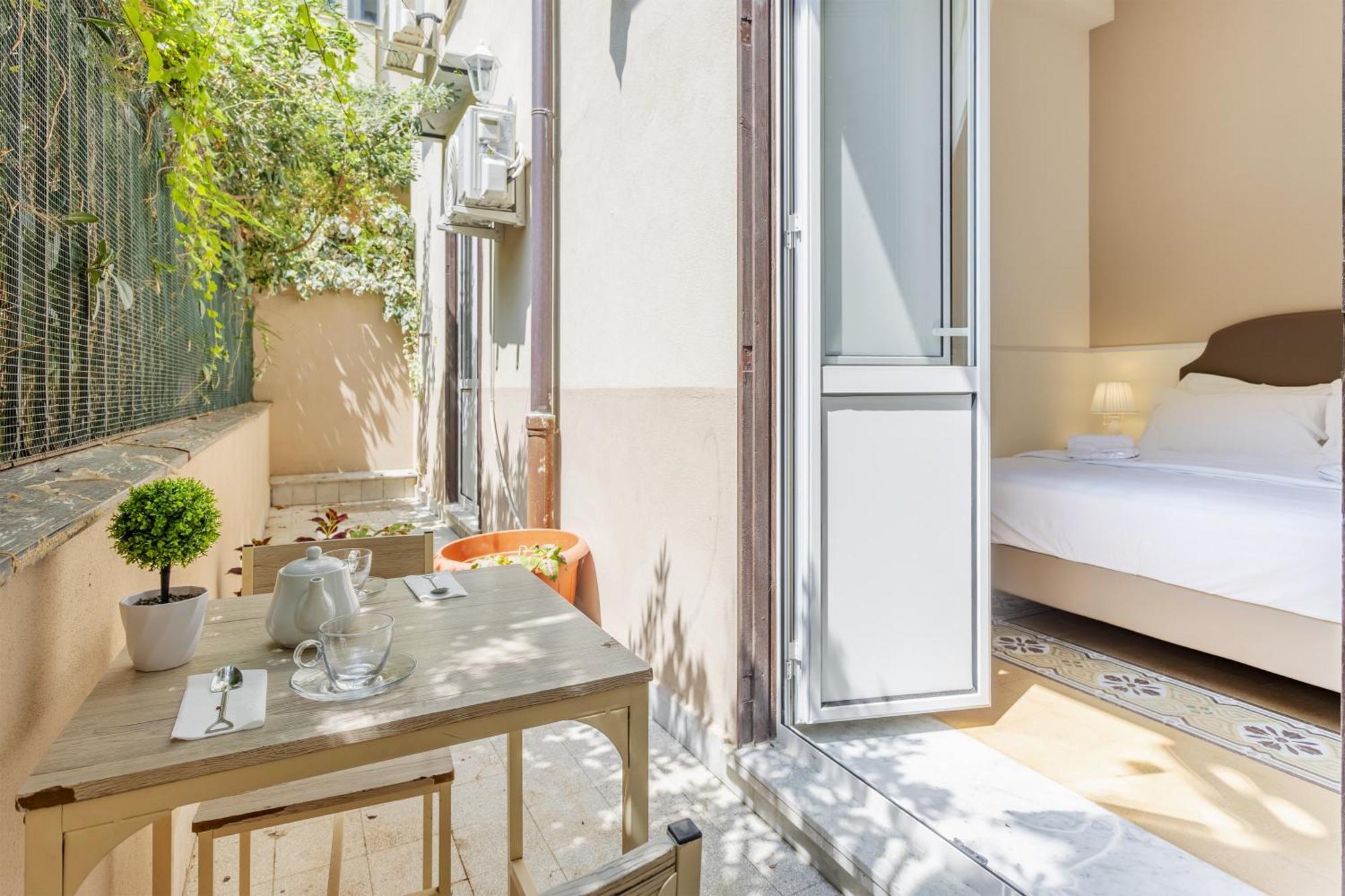 Aragona House Palermo Bed and Breakfast Exteriör bild